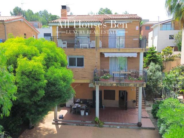 Villa en venta en El Papiol