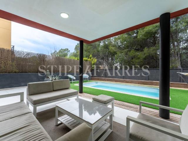 Villa en venta en El Papiol