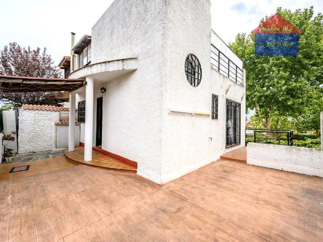 Chalet en venta en Casco Antiguo, Navalcarnero