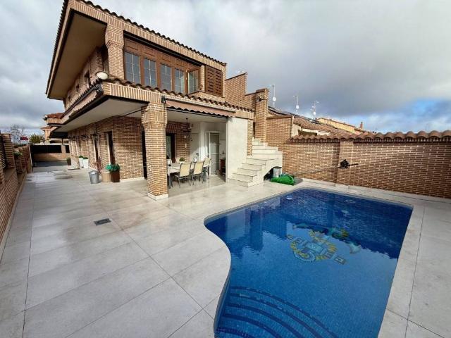 Chalet en venta en Casco Antiguo, Navalcarnero