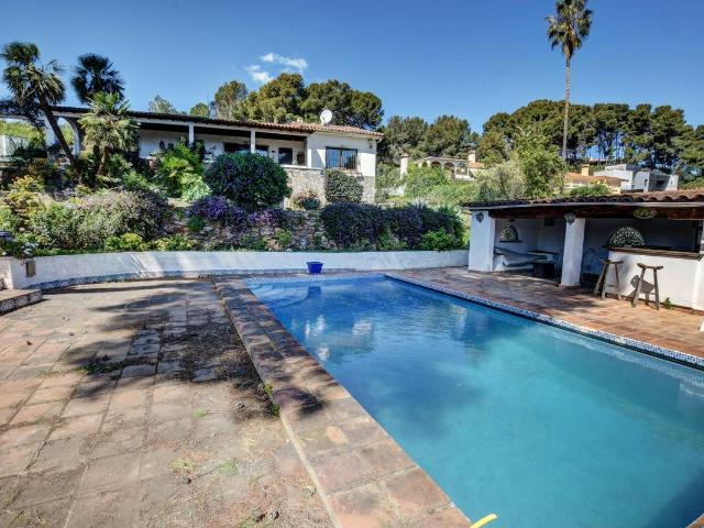 Villa en venta en Torremolinos