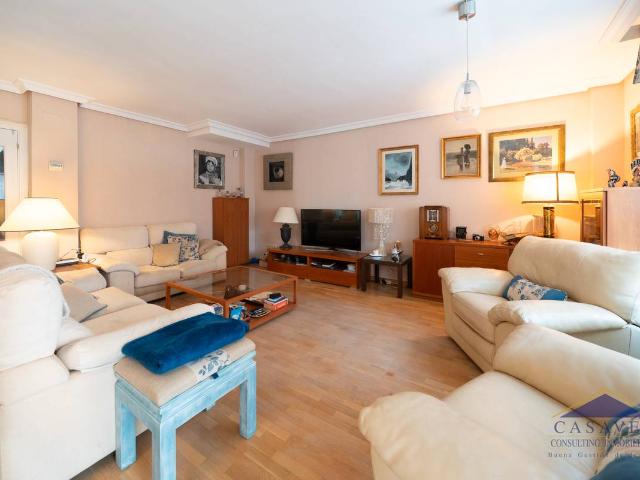 Chalet en venta en Rozas De Puerto Real, Madrid