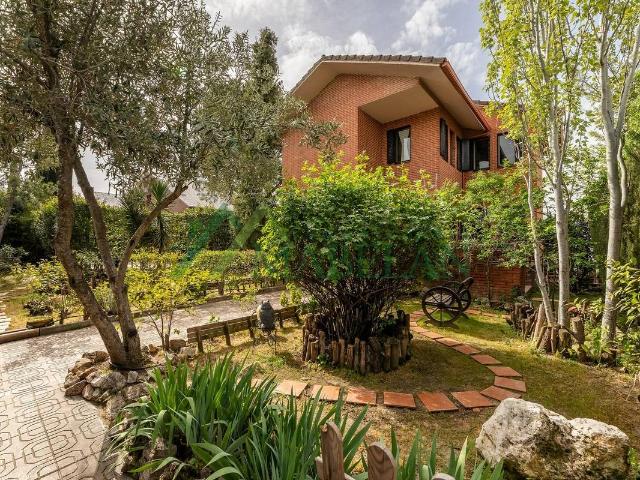 Chalet en venta en Rozas De Puerto Real, Madrid