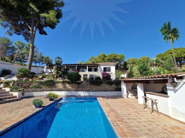 Villa en venta en Torremolinos