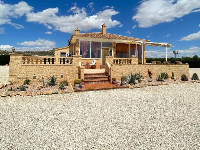 Chalet en venta en el Vinalopó Mitjà / El Vinalopó Medio, Valencia