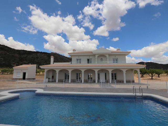 Chalet en venta en el Vinalopó Mitjà / El Vinalopó Medio, Valencia