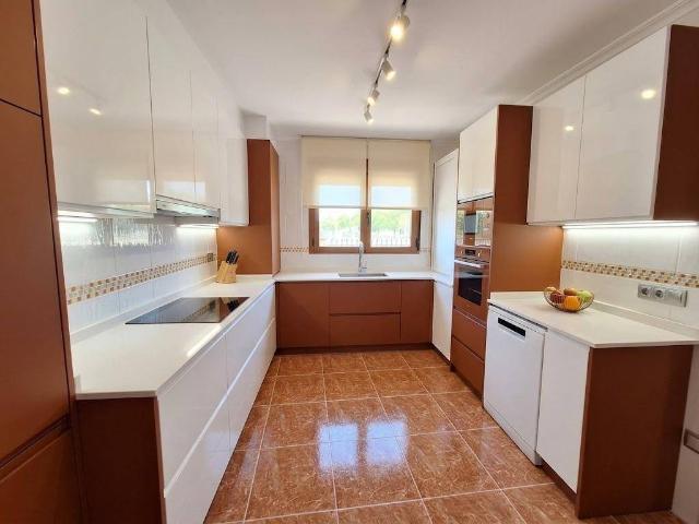 Chalet en venta en el Pinós / Pinoso, Alacant / Alicante