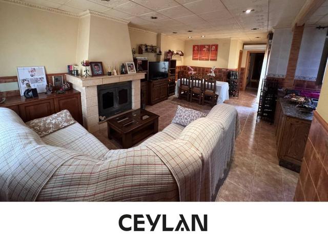 Chalet en venta en el Pinós / Pinoso, Alacant / Alicante