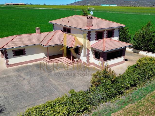 Chalet en venta en El Pobo De Dueñas, Castilla-La Mancha