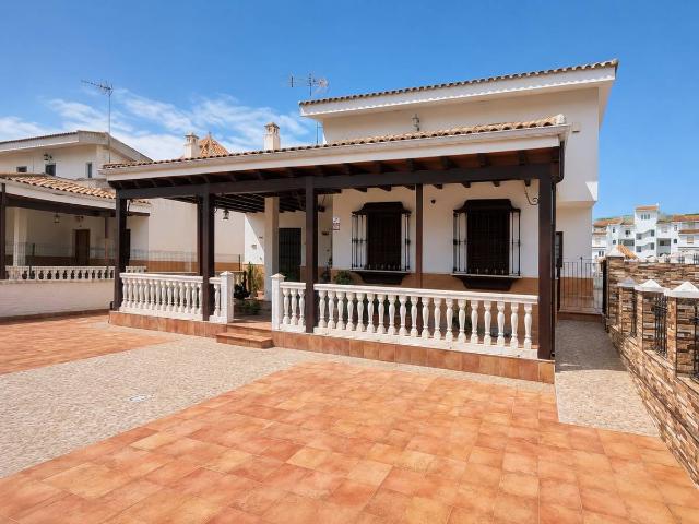 Chalet en venta en Nuevo Portil, Costa Occidental