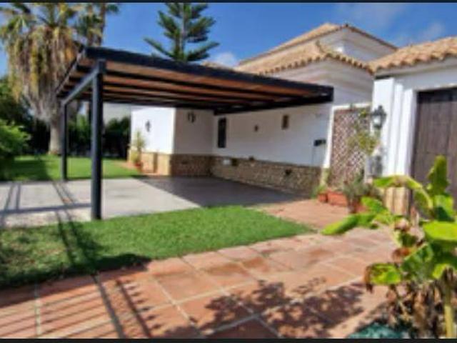 Chalet en venta en Nuevo Portil, Costa Occidental