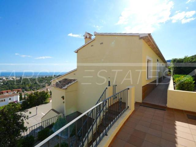 Villa en venta en El Ràfol D'almúnia