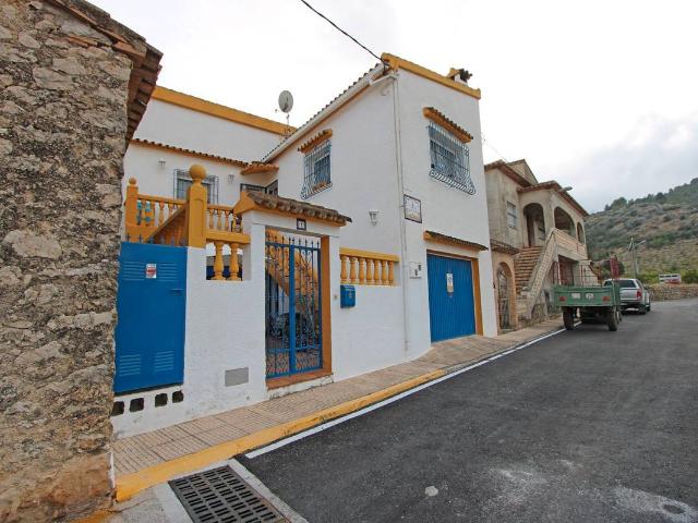 Villa en venta en El Ràfol D'almúnia