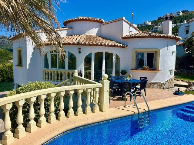 Villa en venta en El Ràfol D'almúnia