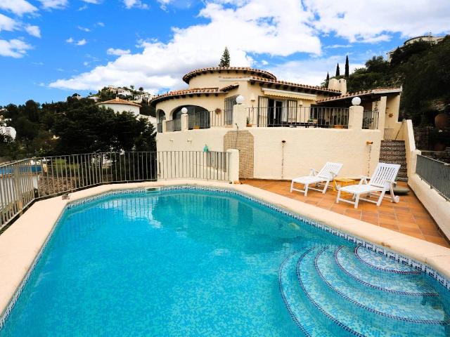 Villa en venta en El Ràfol D'almúnia