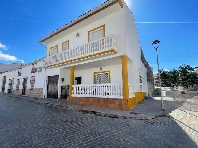 Villa en venta en El Real De La Jara