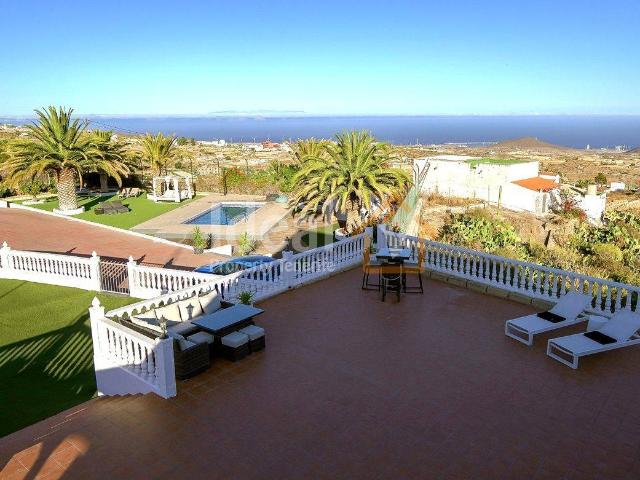 Chalet en venta en Los Cuervos, Granadilla de Abona