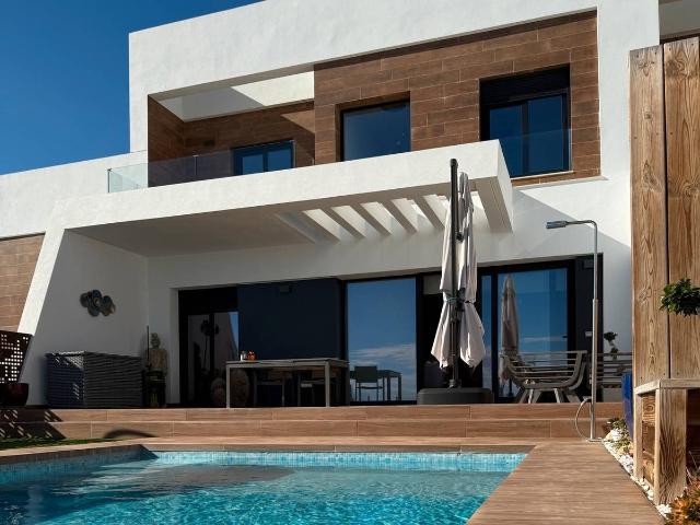 Chalet en venta en la Marina Baixa, Valencia