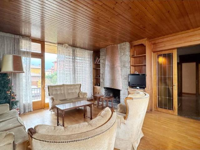 Chalet en venta en Plaça Major, Osona
