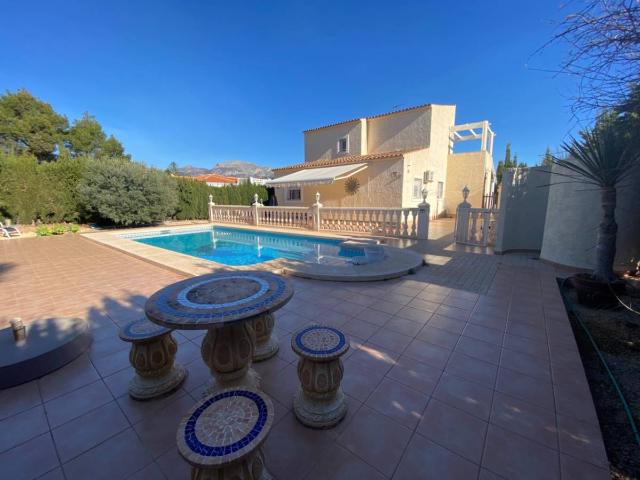 Chalet en venta en la Marina Baixa, Valencia