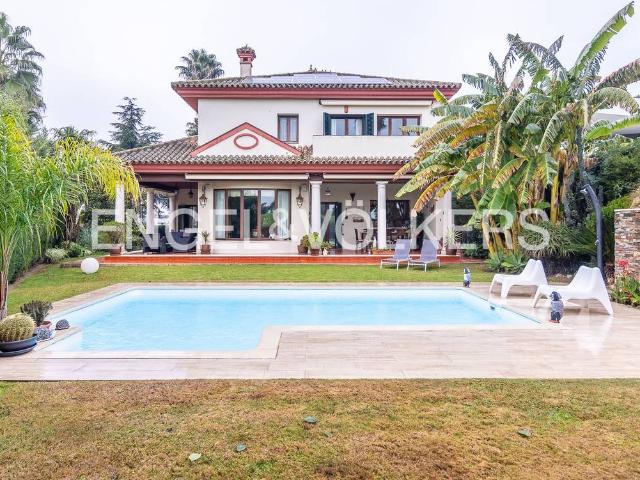 Chalet en venta en Bormujos, Sevilla