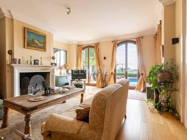 Chalet en venta en Bormujos, Andalucía