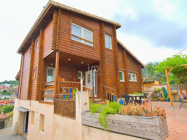 Villa en venta en Sant Boi De Llobregat, Barri Centre
