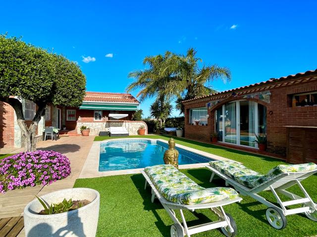 Villa en venta en Pallaresos, Els