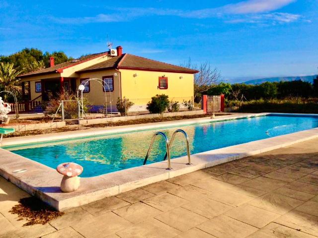 Villa en venta en Poblets, Els, Partida Revoltes