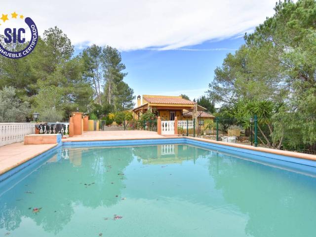 Chalet en venta en La Canal de Navarrés, Valencia
