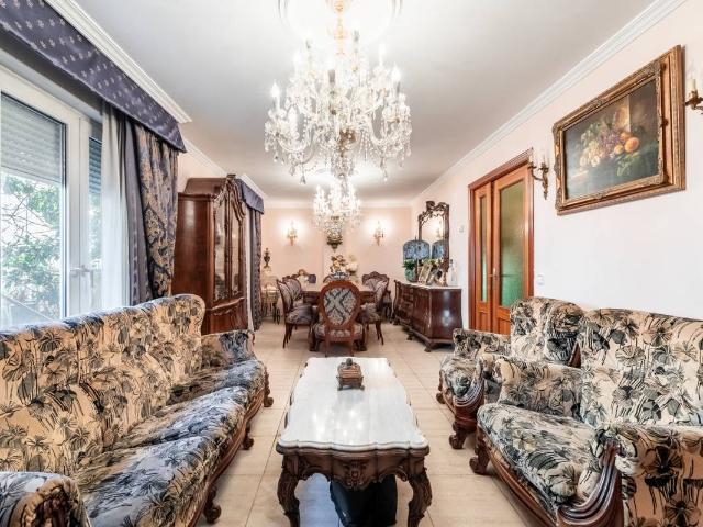 Villa en venta en Alcalá De Henares, Venecia