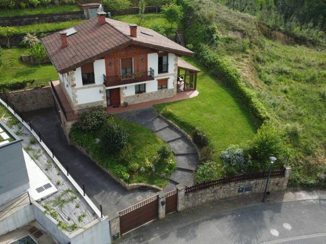 Chalet en venta en Arizti, Ermua