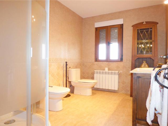 Villa en venta en Escalona