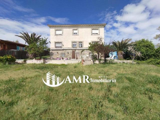 Villa en venta en Escalona
