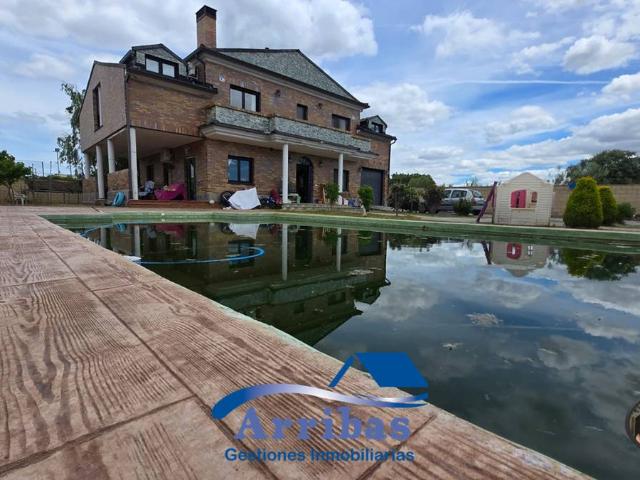Villa en venta en Escalona