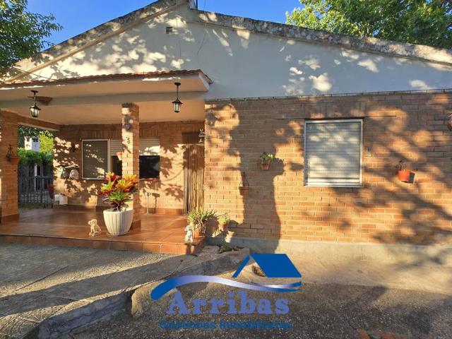 Villa en venta en Escalona
