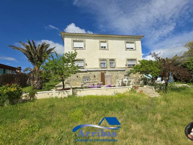 Villa en venta en Escalona