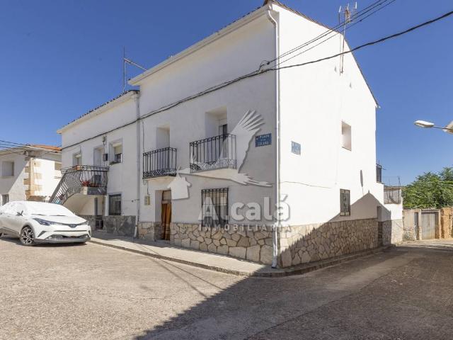 Villa en venta en Espinosa De Henares