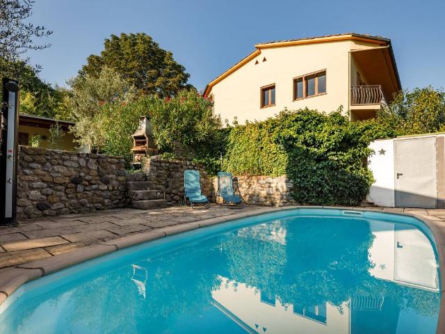 Chalet en venta en Esponellà, Girona