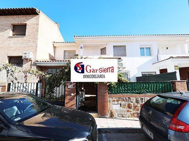 Chalet en venta en Esquivias, Toledo