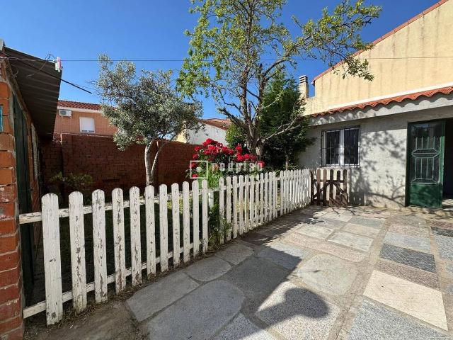 Villa en venta en Esquivias