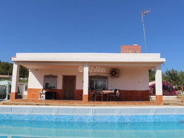 Chalet en venta en Estivella, Valencia