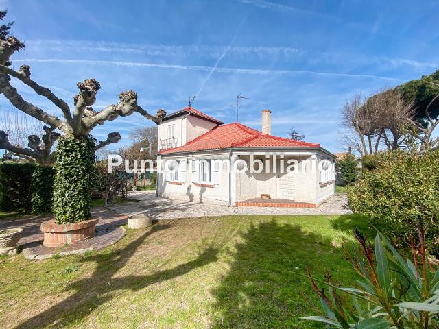 Chalet en venta en Valladolid, Castilla y León