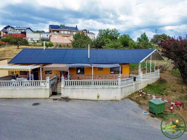 Chalet en venta en Fabero, León