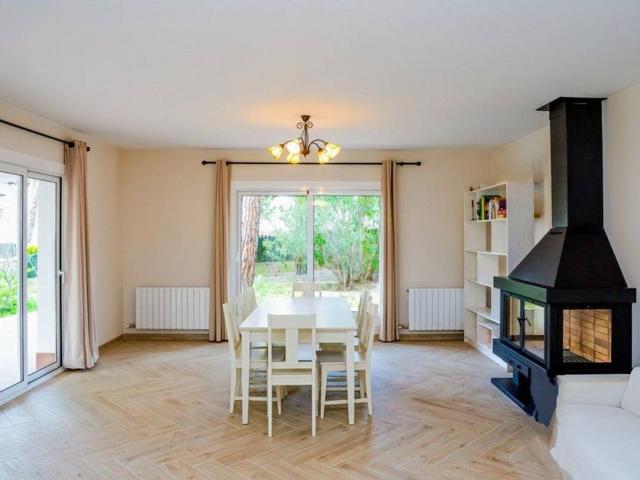 Villa en venta en Castell-platja D'aro