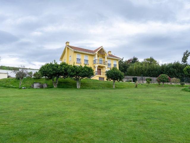 Chalet en venta en Fene, Ferrol