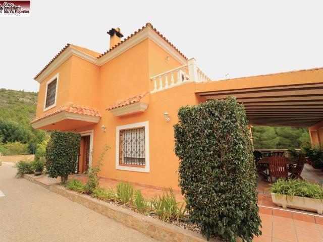 Chalet en venta en la Marina Baixa, Valencia