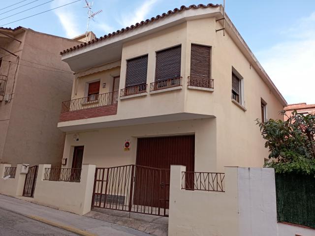 Villa en venta en Flix, la Ventonella