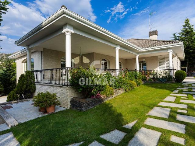 Chalet en venta en La Estación, Collado