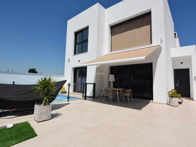 Villa en venta en Formentera Del Segura, Los Palacios